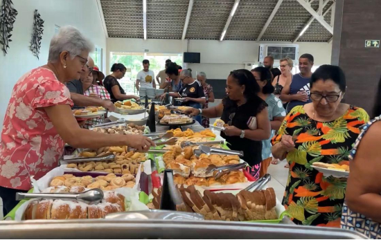 Prefeitura de Aragarças leva grupo da terceira idade para passeio em Caldas Novas